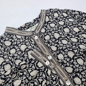 Women's Orvis Cotton Floral Button Up Shirt Black Cream India Size M